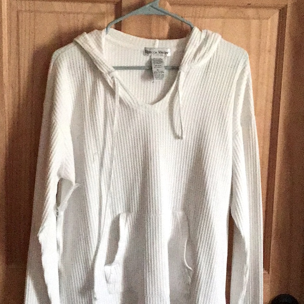 White pull over tank top